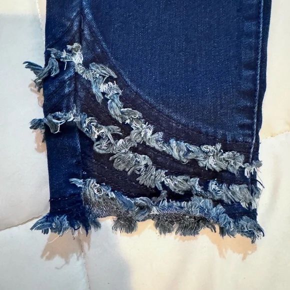 CHARLIE B Midnight Blue Cropped Jeans with Frayed Hem - Picture 3 of 4